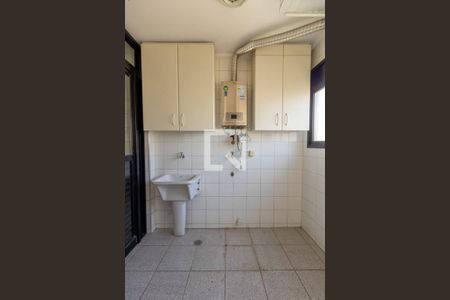 Apartamento para alugar com 168m², 3 quartos e 3 vagas Apartamento para alugar com 168m², 3 quartos e 3 vagasLavandeira