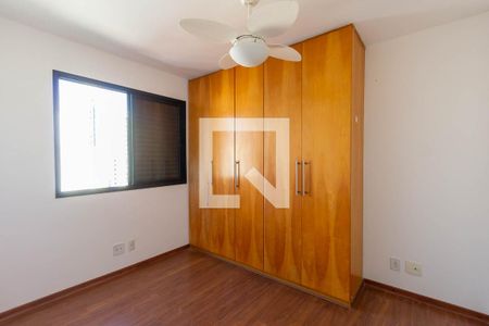 Apartamento para alugar com 168m², 3 quartos e 3 vagas Apartamento para alugar com 168m², 3 quartos e 3 vagasQuarto