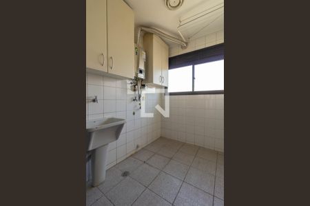 Apartamento para alugar com 168m², 3 quartos e 3 vagas Apartamento para alugar com 168m², 3 quartos e 3 vagasLavandeira