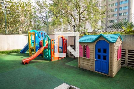 Apartamento para alugar com 168m², 3 quartos e 3 vagas Apartamento para alugar com 168m², 3 quartos e 3 vagasÁrea Comum - Playground