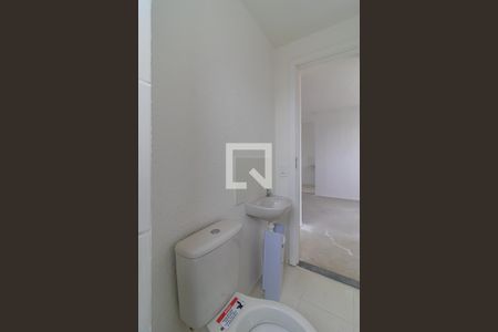 Apartamento à venda com 40m², 2 quartos e sem vaga Apartamento à venda com 40m², 2 quartos e sem vagaBanheiro