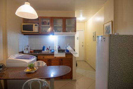 Sala de kitnet/studio para alugar com 1 quarto, 28m² em Copacabana, Rio de Janeiro