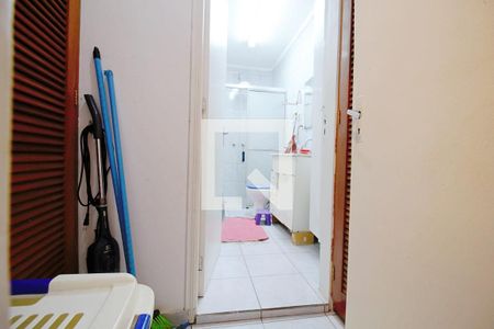 Casa à venda com 780m², 4 quartos e 5 vagas Casa à venda com 780m², 4 quartos e 5 vagasCloset Corredor