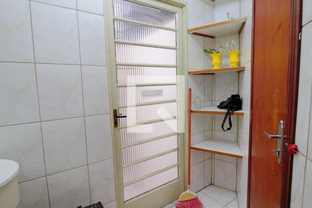 Casa à venda com 780m², 4 quartos e 5 vagas Casa à venda com 780m², 4 quartos e 5 vagasEdícula lateral