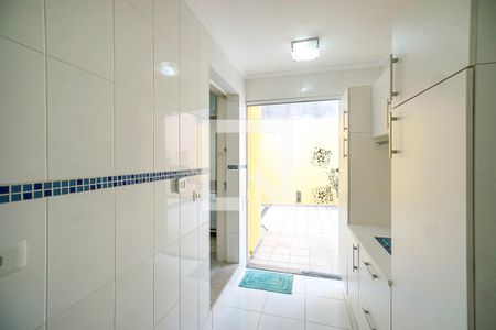 Casa para alugar com 150m², 3 quartos e 6 vagasÁrea de serviço