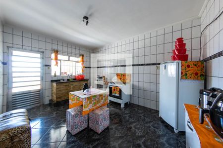 Casa à venda com 400m², 6 quartos e 4 vagasCozinha 2