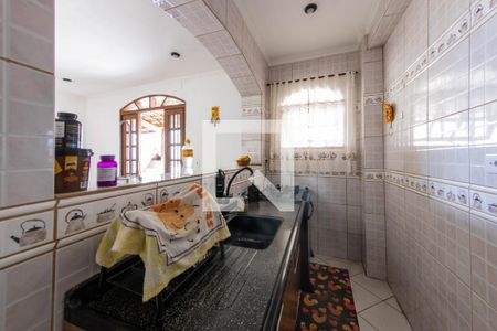 Casa à venda com 400m², 6 quartos e 4 vagasCozinha