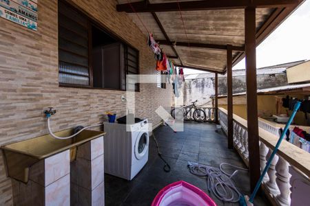 Casa à venda com 400m², 6 quartos e 4 vagasÁrea de Serviço 2