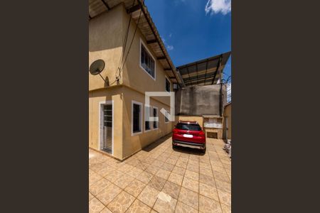 Casa à venda com 400m², 6 quartos e 4 vagasFachada