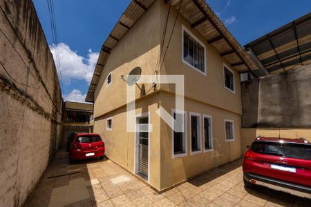 Casa à venda com 400m², 6 quartos e 4 vagasFachada