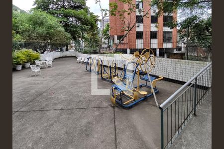 Apartamento à venda com 80m², 2 quartos e 1 vagaÁrea comum - Playground