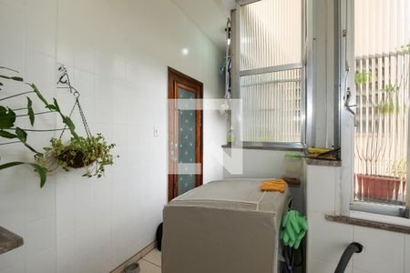 Apartamento à venda com 80m², 2 quartos e 1 vagaÁrea de Serviço