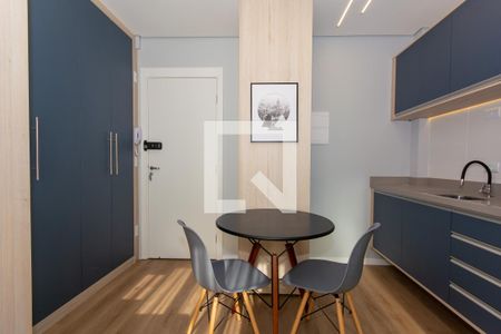Sala/Cozinha de kitnet/studio para alugar com 1 quarto, 22m² em Mossunguê, Curitiba