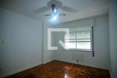 Apartamento à venda com 127m², 3 quartos e 1 vagaQuarto 2