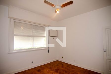 Quarto 1 de apartamento à venda com 3 quartos, 127m² em Copacabana, Rio de Janeiro