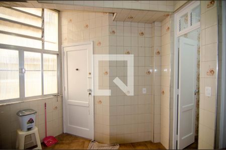 Apartamento à venda com 127m², 3 quartos e 1 vagaÁrea de Serviço