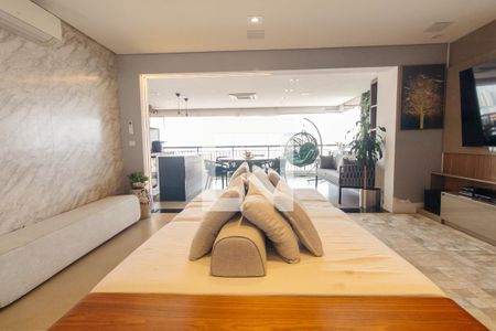 Sala de apartamento para alugar com 3 quartos, 123m² em Parque São Jorge, São Paulo