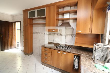 Casa à venda com 107m², 3 quartos e 2 vagasCozinha