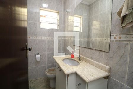 Casa à venda com 107m², 3 quartos e 2 vagasLavabo