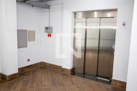 Studio para alugar com 36m², 1 quarto e 1 vaga Studio para alugar com 36m², 1 quarto e 1 vagaHall de entrada