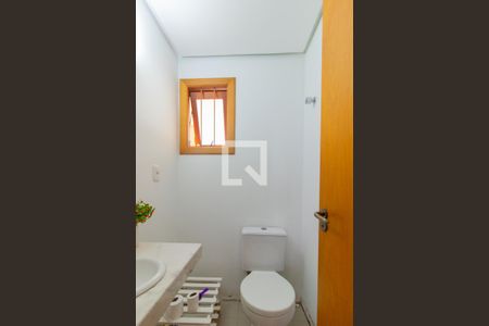 Lavabo de casa à venda com 3 quartos, 165m² em Guarujá, Porto Alegre