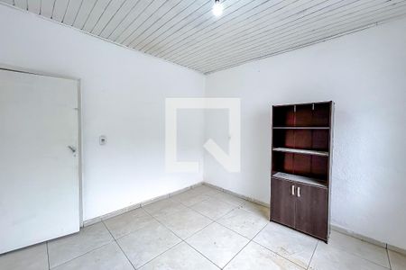 Quarto 2 de casa para alugar com 2 quartos, 50m² em Vila Santo Estéfano, São Paulo