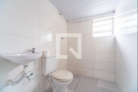 Banheiro  de kitnet/studio para alugar com 1 quarto, 30m² em Vila Suíça, Santo André