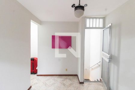 Sala 2 de casa para alugar com 3 quartos, 100m² em Nova Cidade, Nilópolis