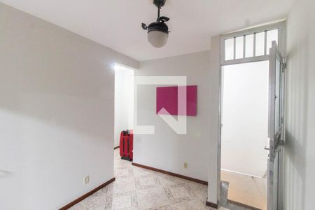 Sala 2 de casa para alugar com 3 quartos, 100m² em Nova Cidade, Nilópolis