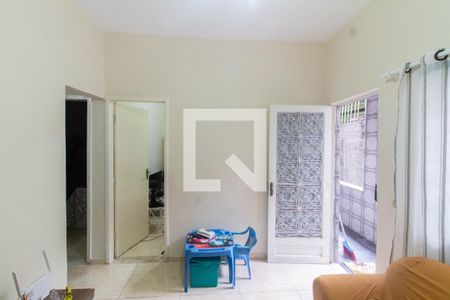 Sala de casa para alugar com 3 quartos, 100m² em Nova Cidade, Nilópolis
