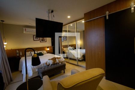 Apartamento à venda com 220m², 3 quartos e 2 vagasSuíte 1