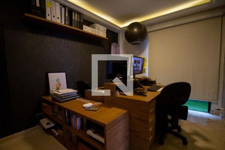 Apartamento à venda com 220m², 3 quartos e 2 vagasSuíte 2