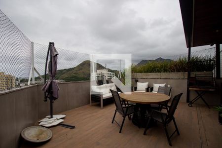 Apartamento à venda com 220m², 3 quartos e 2 vagasVaranda da Cobertura