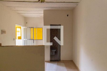 Sala/Cozinha de kitnet/studio para alugar com 1 quarto, 7m² em Juriti, Nova Iguaçu