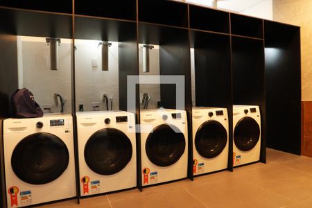 Studio para alugar com 25m², 1 quarto e sem vaga Studio para alugar com 25m², 1 quarto e sem vagaLavanderia