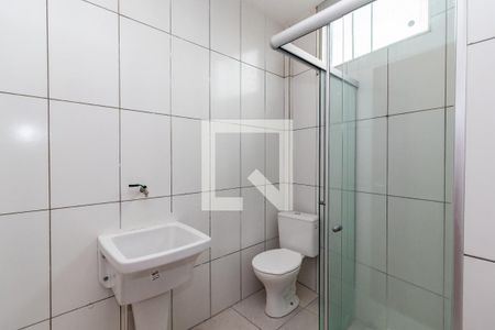 Casa para alugar com 63m², 2 quartos e sem vaga Casa para alugar com 63m², 2 quartos e sem vagaBanheiro e Área de Serviço
