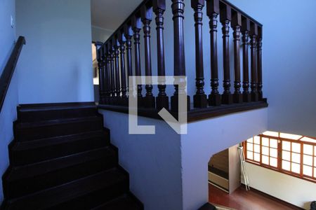 Escada de casa para alugar com 6 quartos, 420m² em Interlagos, São Paulo