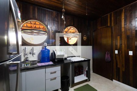 Casa à venda com 702m², 5 quartos e 5 vagasCozinha