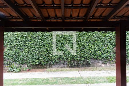 Casa à venda com 702m², 5 quartos e 5 vagasVista do Quarto 2