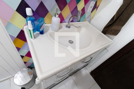 Casa à venda com 702m², 5 quartos e 5 vagasBanheiro da Suíte