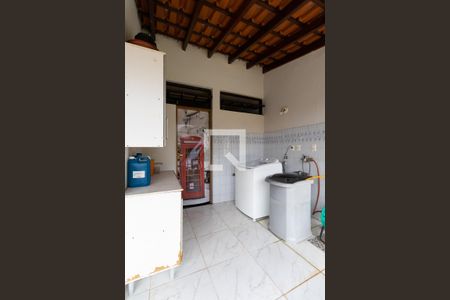 Casa à venda com 702m², 5 quartos e 5 vagasÁrea de Serviço