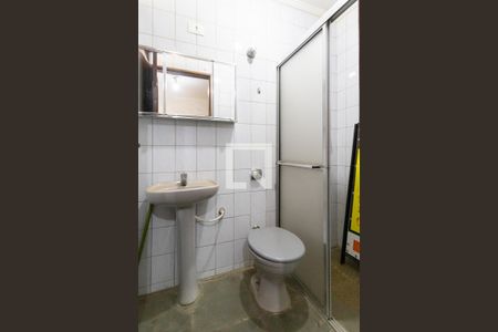 Casa à venda com 702m², 5 quartos e 5 vagasBanheiro da Suíte 2