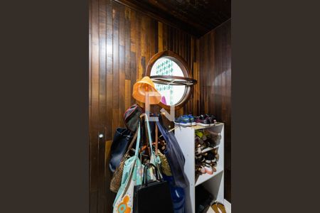 Casa à venda com 702m², 5 quartos e 5 vagasDespensa