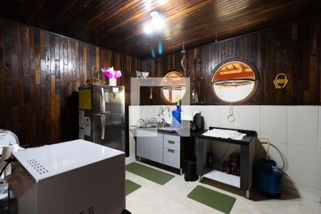 Casa à venda com 702m², 5 quartos e 5 vagasCozinha