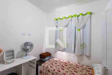 Quarto 2 de apartamento para alugar com 2 quartos, 38m² em Vila Celeste, São Paulo