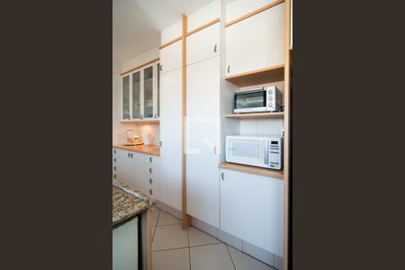 Apartamento à venda com 222m², 4 quartos e 3 vagasCozinha