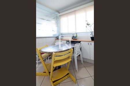 Apartamento à venda com 222m², 4 quartos e 3 vagasCopa