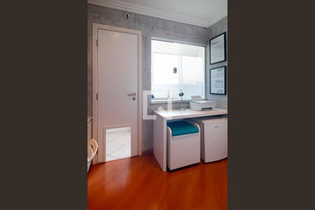 Apartamento à venda com 222m², 4 quartos e 3 vagasEscritório