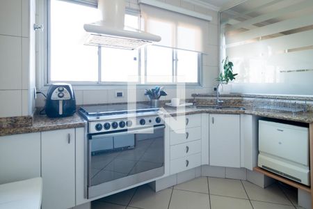 Apartamento à venda com 222m², 4 quartos e 3 vagasCozinha