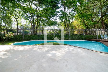 Apartamento à venda com 222m², 4 quartos e 3 vagasPiscina